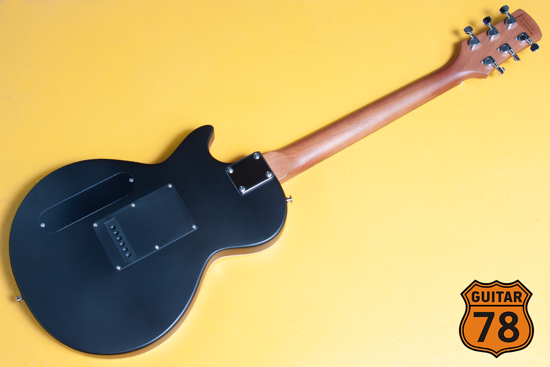 Черный мастеровой Les Paul с тремоло, Россия