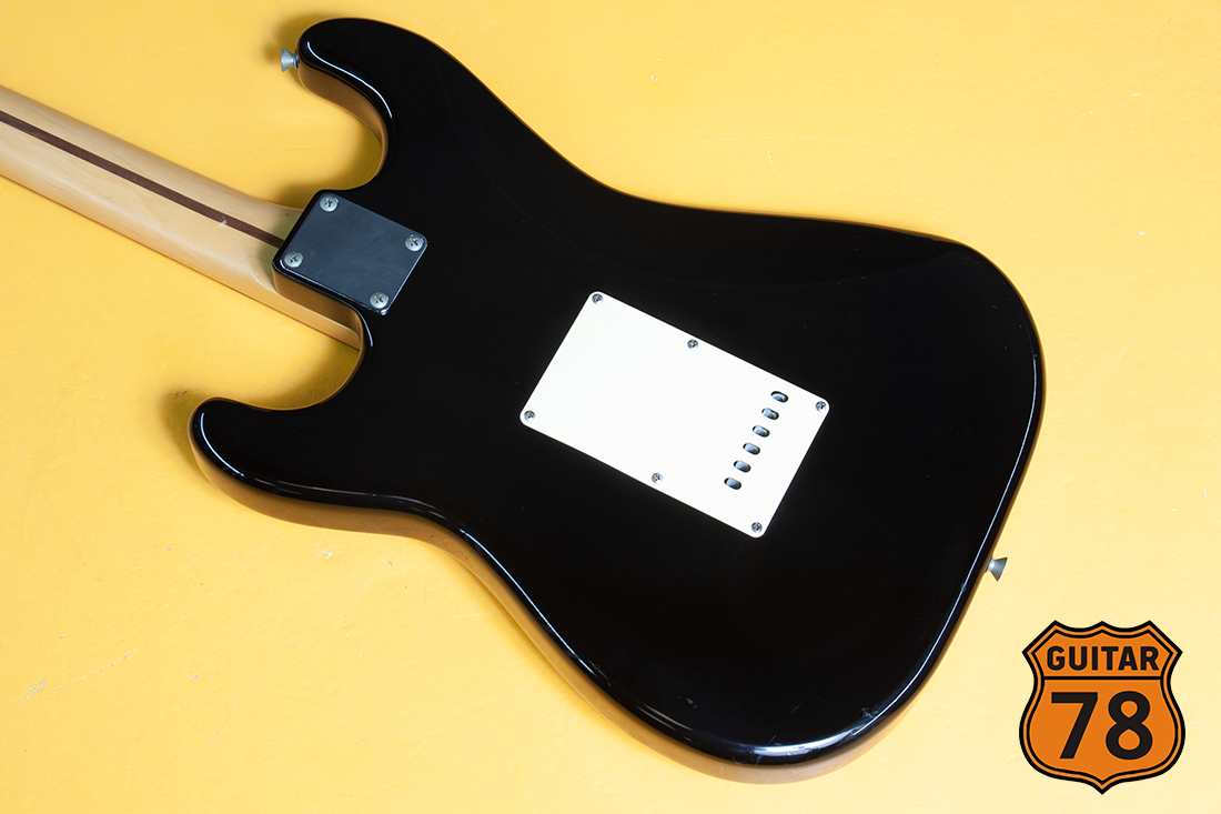 Старый Fender ST62 Stratocaster Black, 1987 Japan