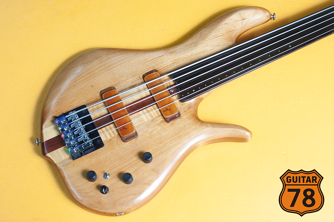 F bass Prototype Fretless - басовый hi-end 1984 Canada