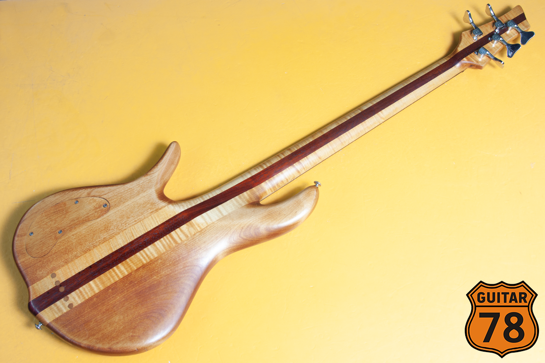 F bass Prototype Fretless - басовый hi-end 1984 Canada