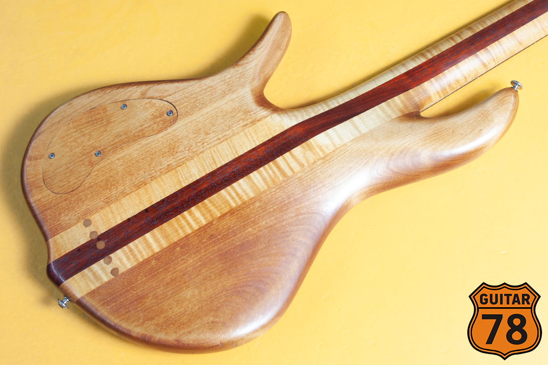 F bass Prototype Fretless - басовый hi-end 1984 Canada