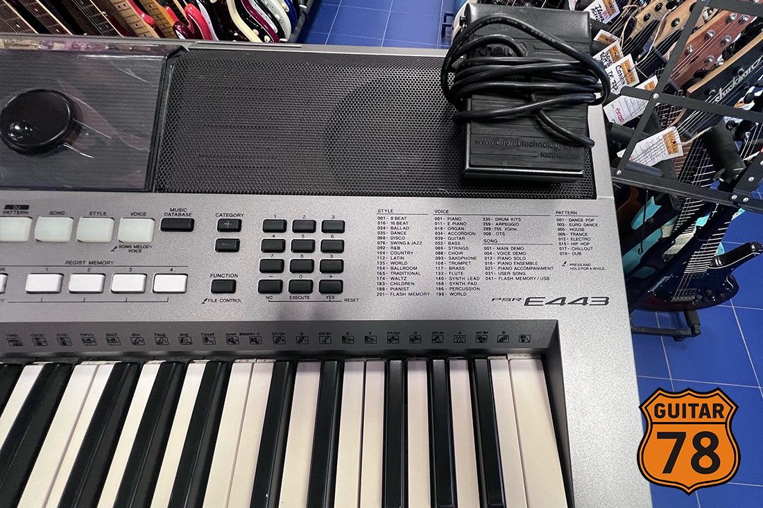 Синтезатор Yamaha PSR-E443