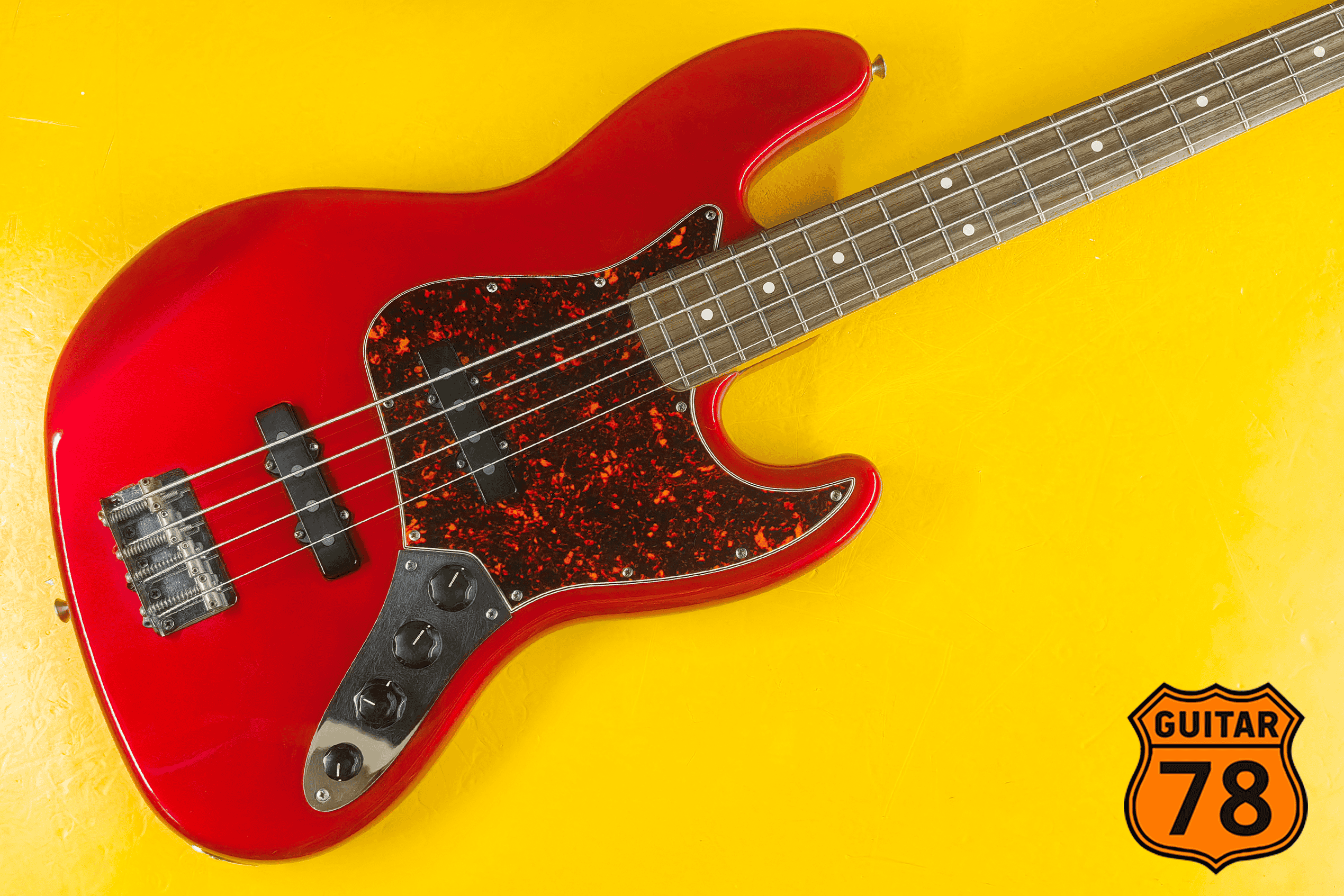 Fender Jazz Bass Deluxe Mexico1997 с датчиками Suhr: редкий гибрид винтажного силуэта и современного звука.